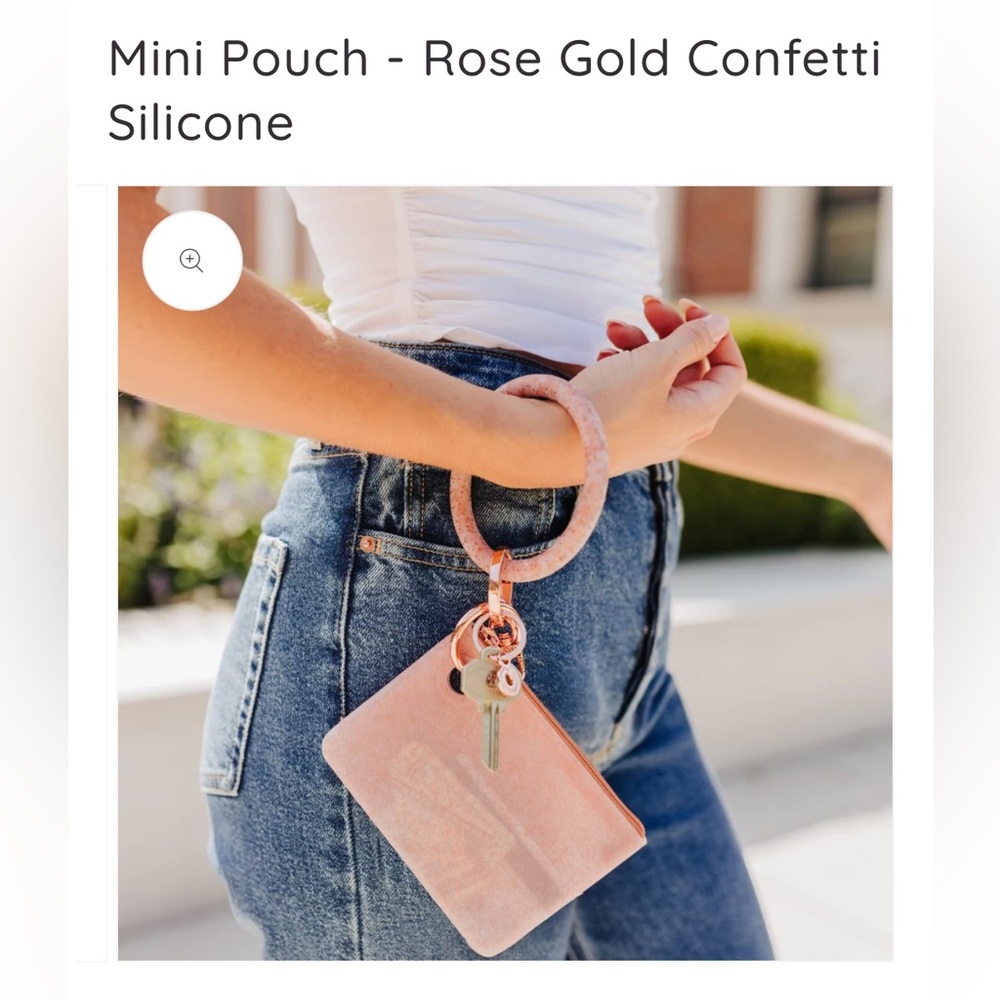 Oventure Mini Pouch Rose Gold- Silicone NWOT